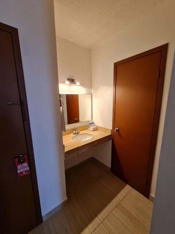 Hotel Marlon チェトゥマル エクステリア 写真